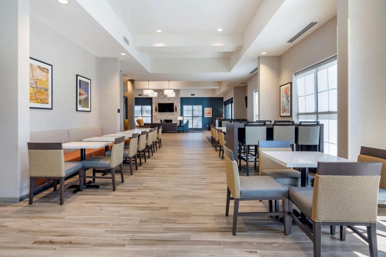 Comfort Suites Grandview - Kansas City Exterior foto